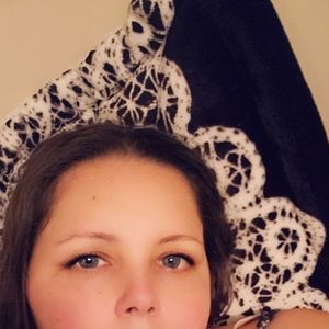 Meet your Posher, Joni